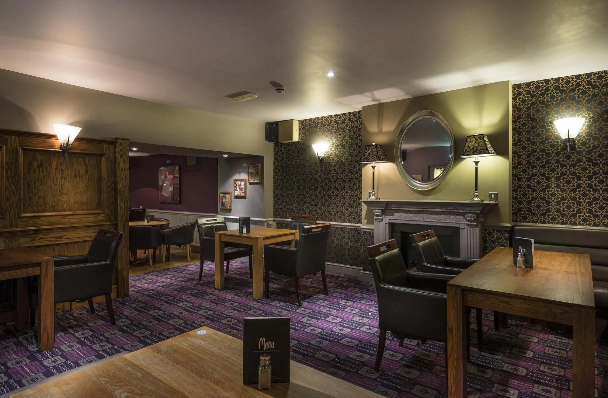 The Golden Lion Hotel, St Ives, Cambridgeshire 4*